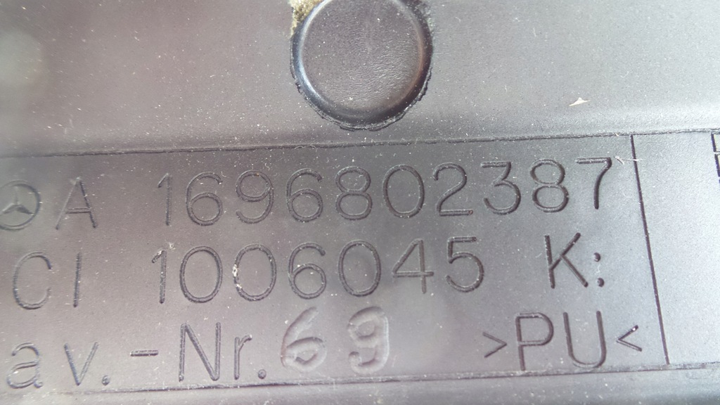 фото №8, Консоль приборная панель mercedes w245 b kls lift 2010 приборная a1696802387