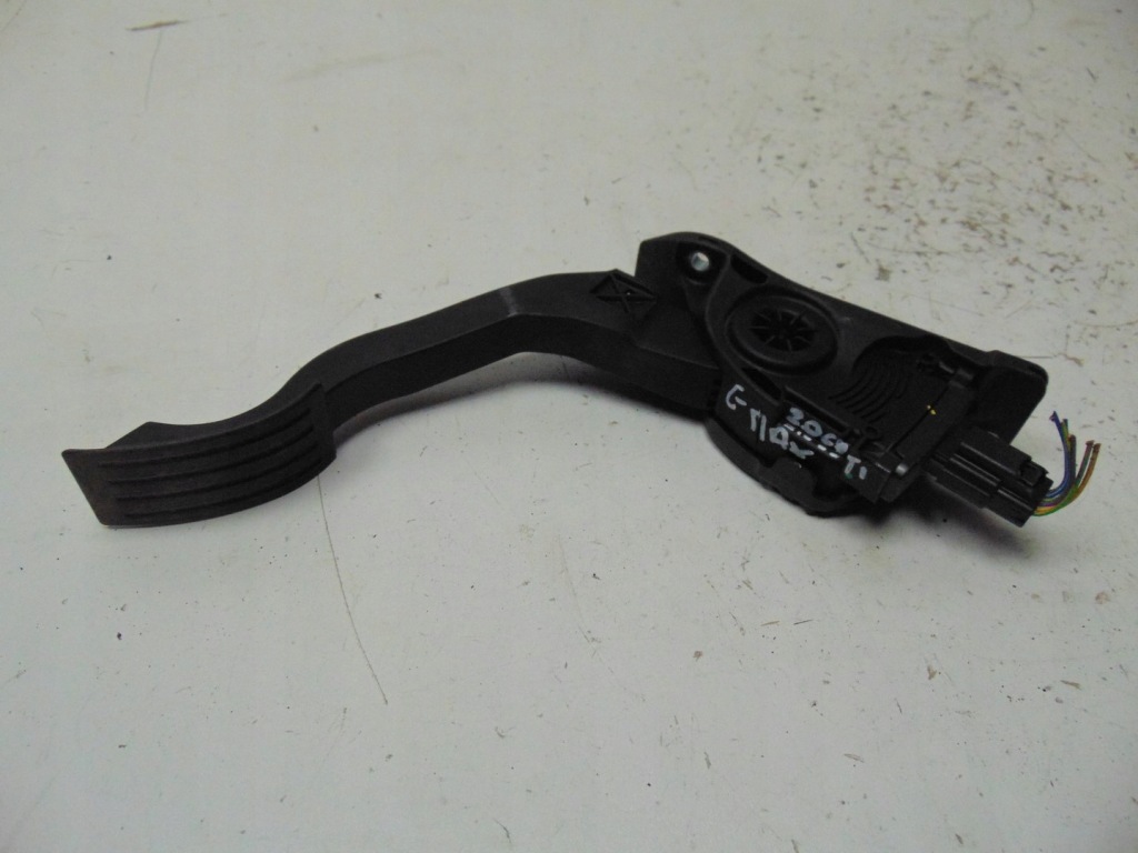 Купити Потенціометр газу ford c-max mk2 1.6 tdci av61-9f836-ab