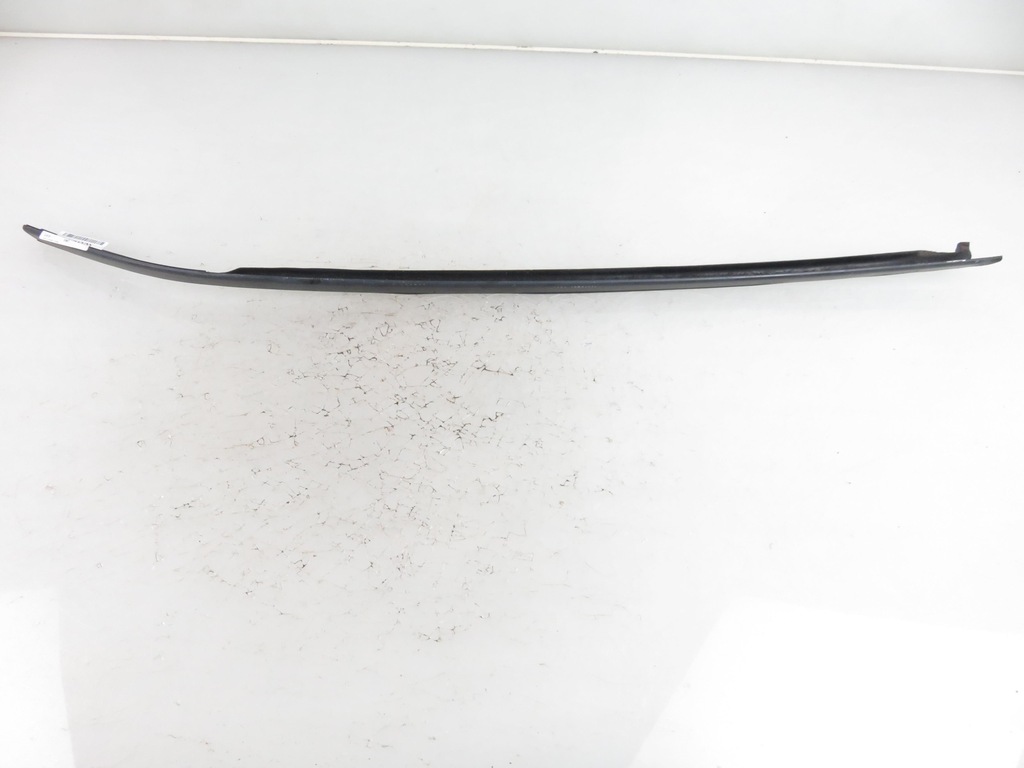 фото №1, Молдинг стекло перед правая mercedes w124