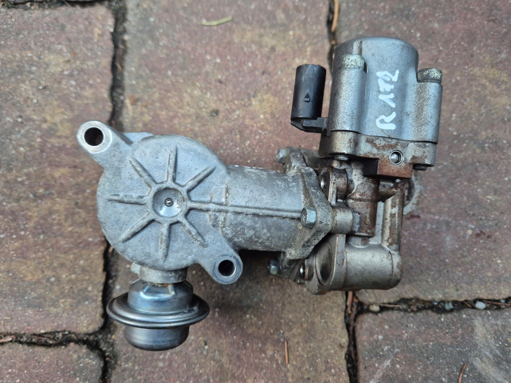 фото №1, Насос впрыскная топлива mercedes slk r172 1.8 cgi