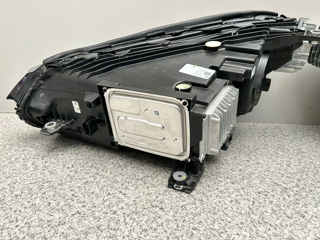 фото №10, Mercedes eqs suv 296 x296 usa комплект лампа правая левая digital light