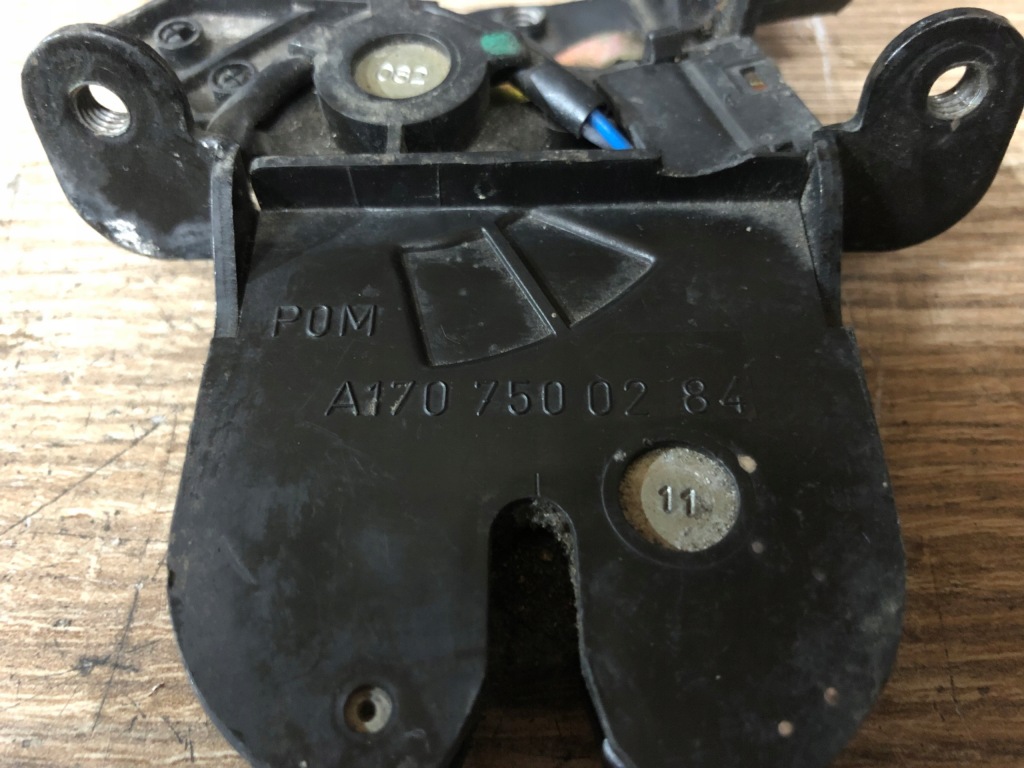 1707500284 замок кришки багажника mercedes w170 slk Київ