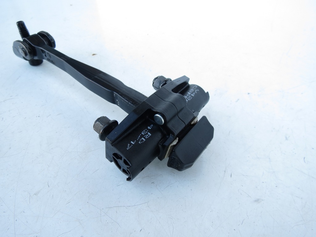 фото №7, Обмежувач двері задня задній 31424467 volvo xc60 ii 17-