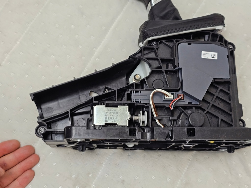 фото №6, Домкрат рычаг выборщик переключения передач ручка чехол автоматическая коробка передач volvo v60 ii