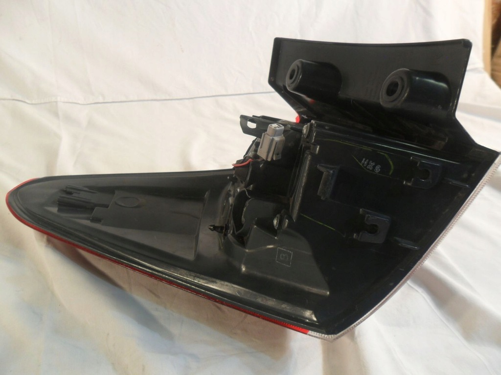 фото №16, Toyota auris ii лампа задня права правий задня