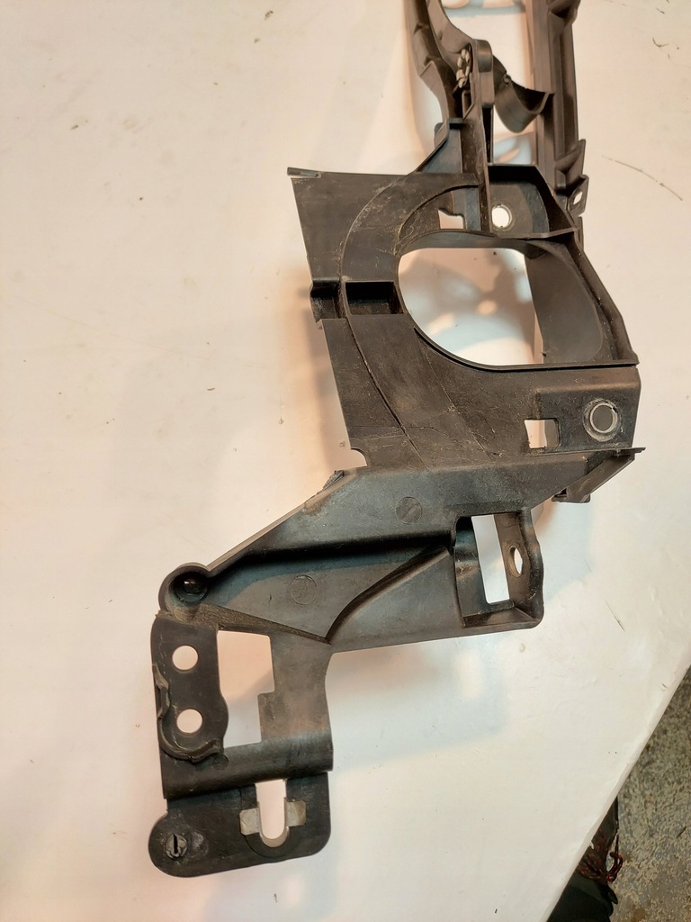 фото №10, Bmw e70 x5 напрямна ліва кронштейн крила 7157989