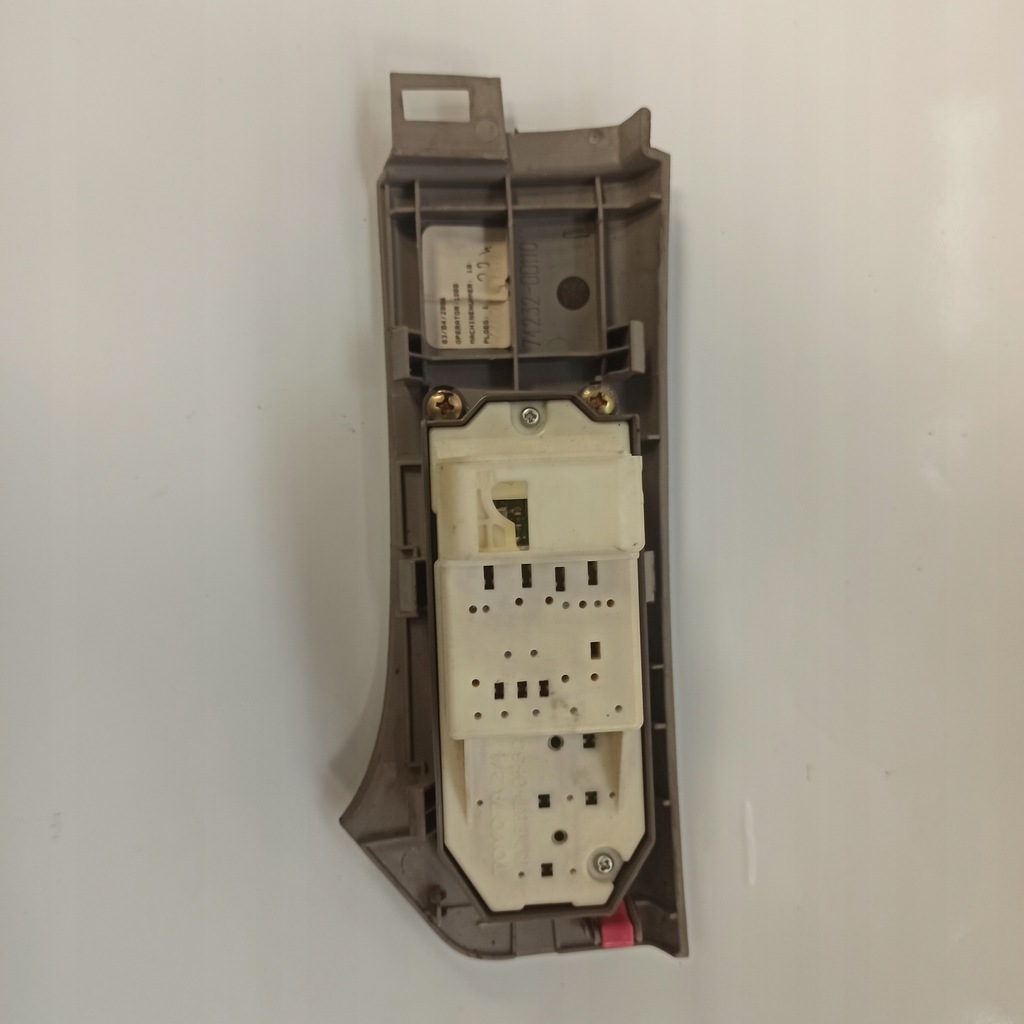 фото №7, Toyota yaris ii переключатель окон левый перед 74232-0d110