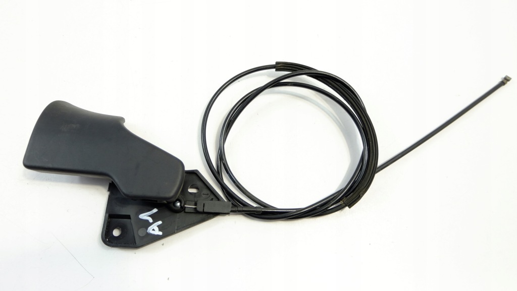 Купити Audi a1 трос капот