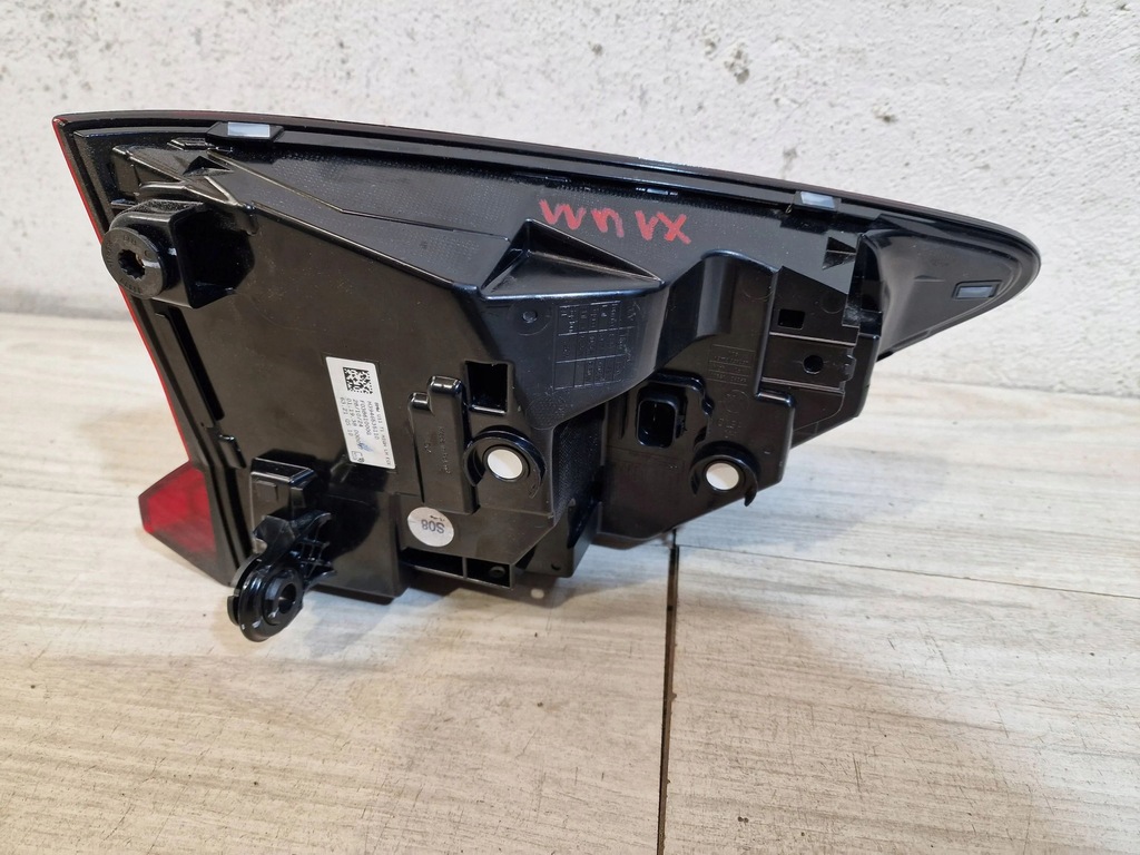 фото №7, Лампа задняя левая w крыло ece europa high bmw u11 x1 9465351