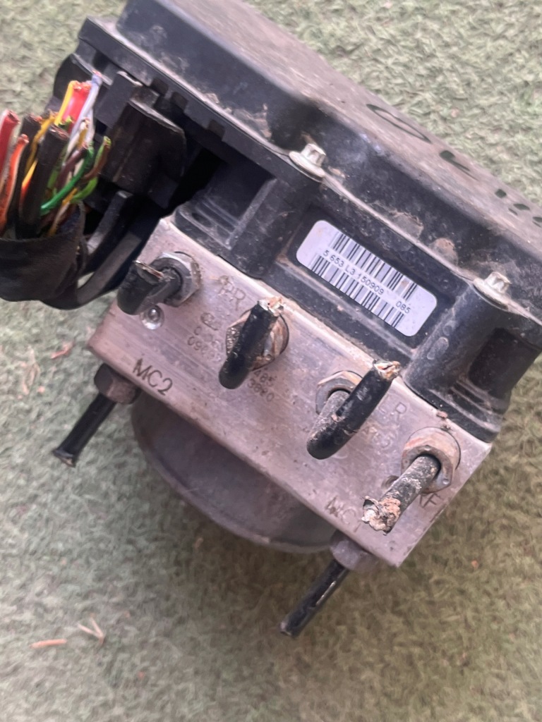 Купити Volvo оригінальний номер 260618