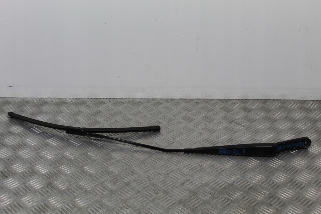 фото №1, Рычаг дворники правое audi q5 8r0 8r lift