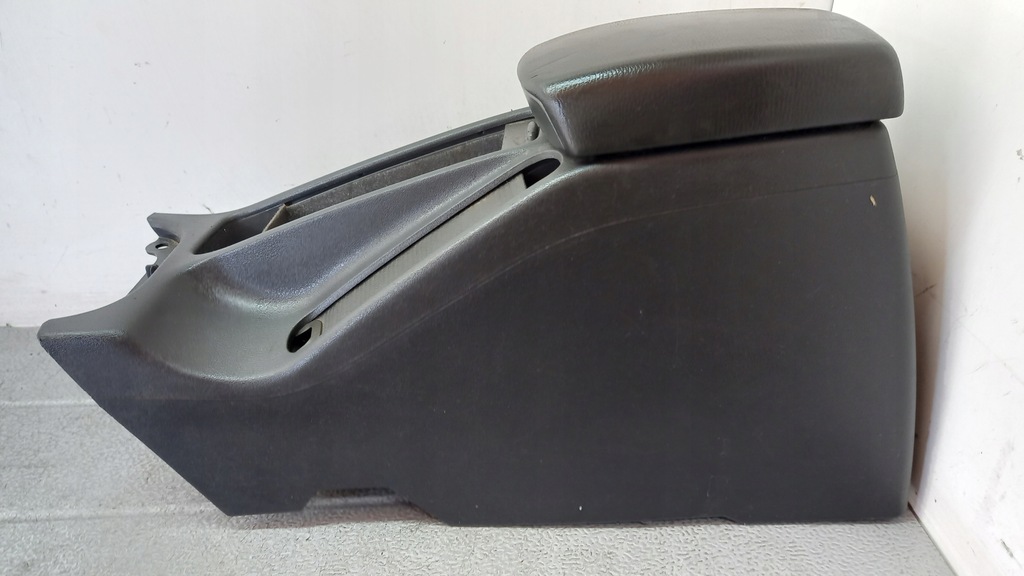 фото №1, Подлокотник volvo s40