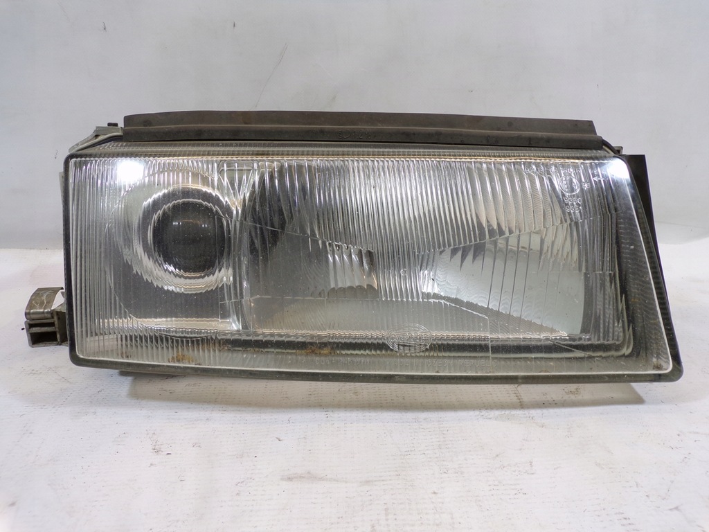 фото №1, Лампа передняя перед правая skoda octavia 1 i k