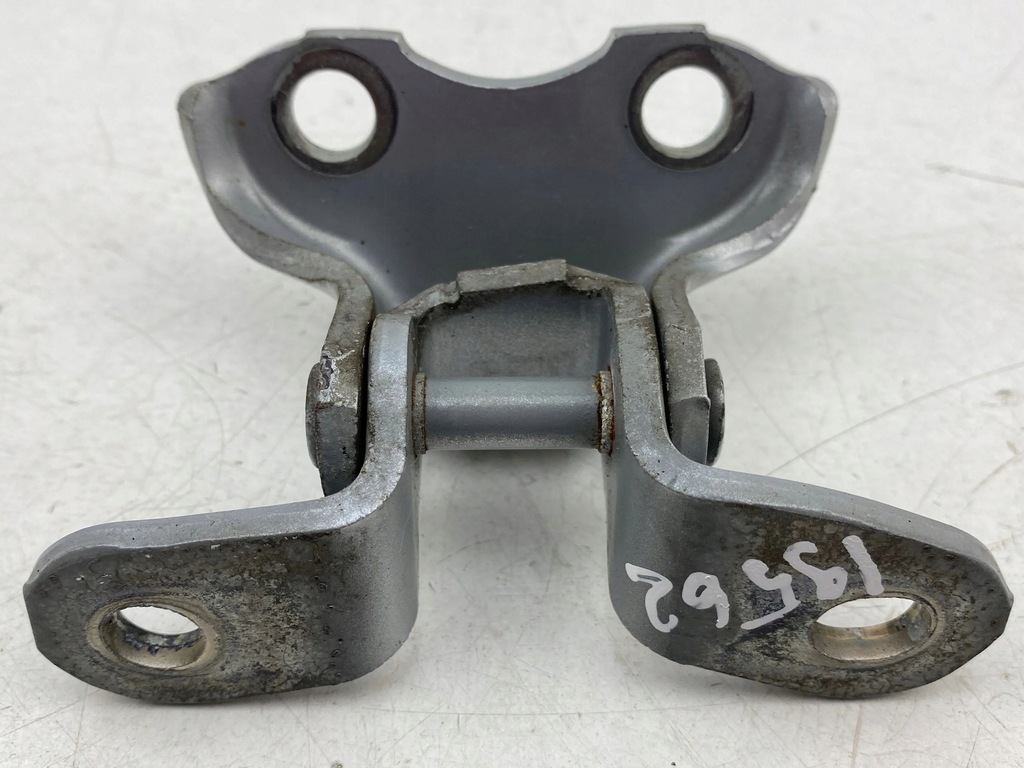 фото №7, 2018 toyota prius prime петля нижний дверь передних