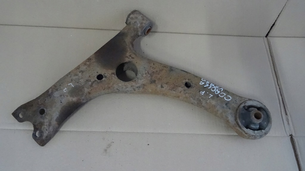 фото №1, Corolla verso 1 i рычаг левый перед