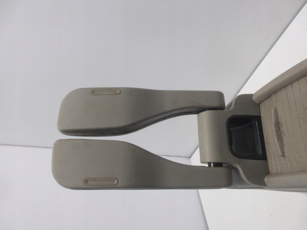 фото №8, Renault scenic ii 1.5 dci 106km k9k 732 подлокотник бардачок