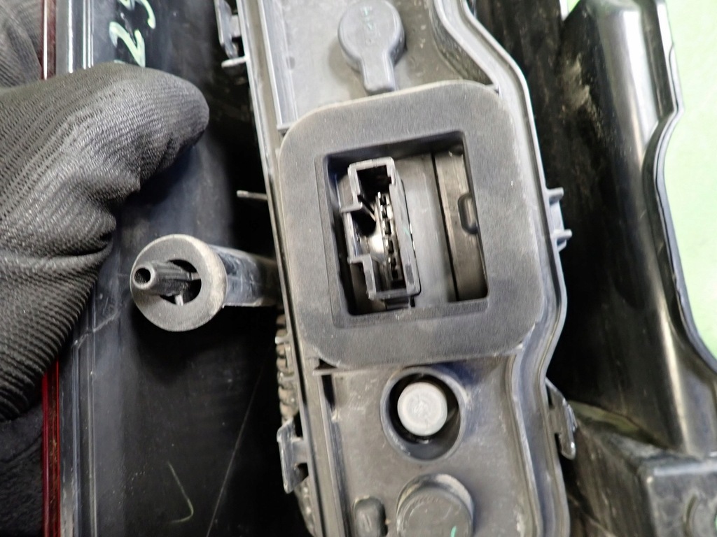 фото №11, Лампа права задня задня dacia dokker 12r 265509604r 90009118