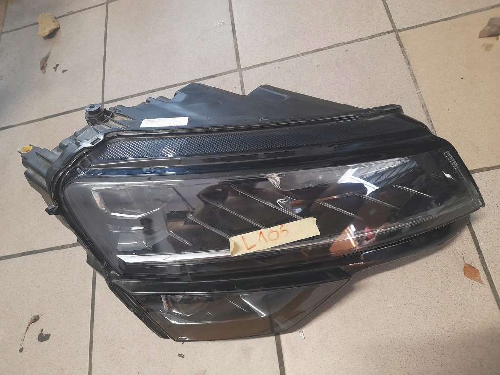 фото №1, Лампа правая skoda karoq 57b941016f