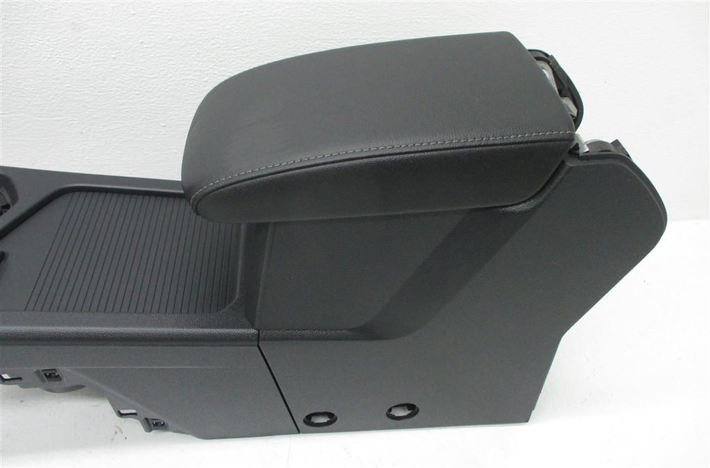 фото №11, Тунель середній підлокітник tiguan ii 5nc863241a