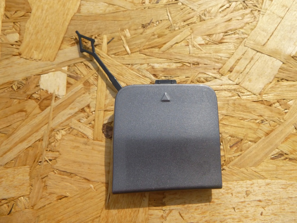 фото №1, Mercedes w247 18-22 amg заглушка фаркоп hak бампер задняя a2478854302