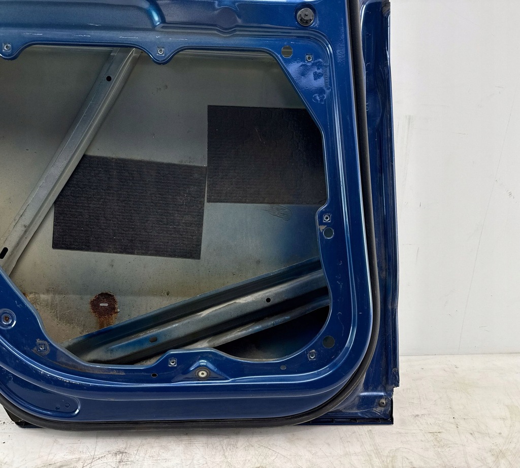 фото №15, Volkswagen passat b6 2010 задняя сторона левая дверь задние