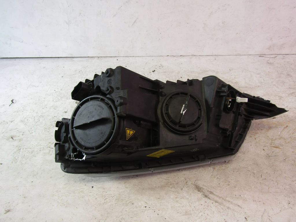 фото №12, Skoda yeti lift лампа права перед ксенон 12-17r