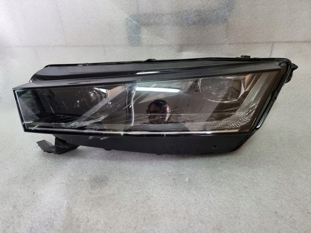 фото №1, Skoda octavia iv 4 led лампа передняя перед левая