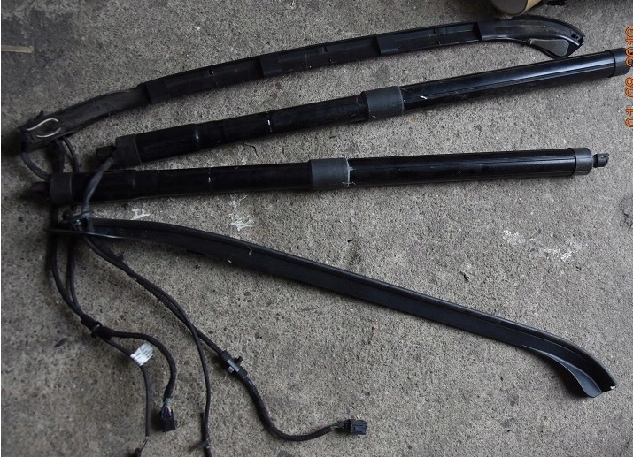 фото №1, Vw touareg 7p амортизаторы крышки задняя электрический