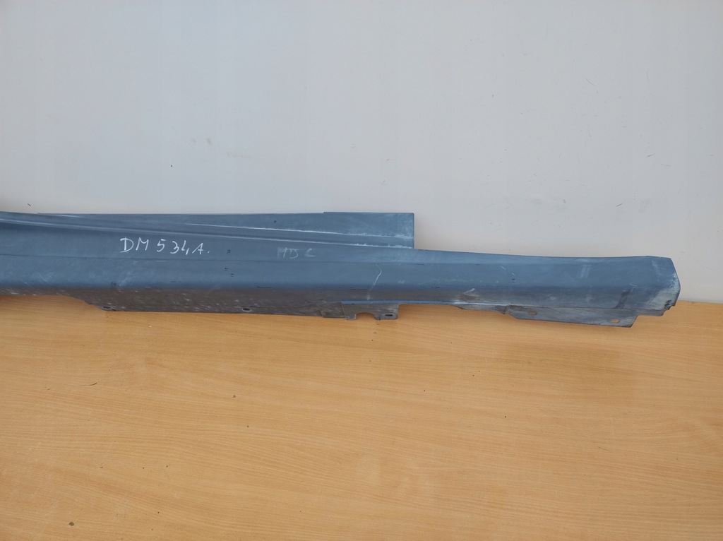 фото №2, Ferrari california f149 права молдинг поріг поріг