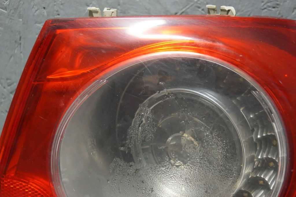 Лампа правий задній vw eos 1q0945096 s951 Оригінал