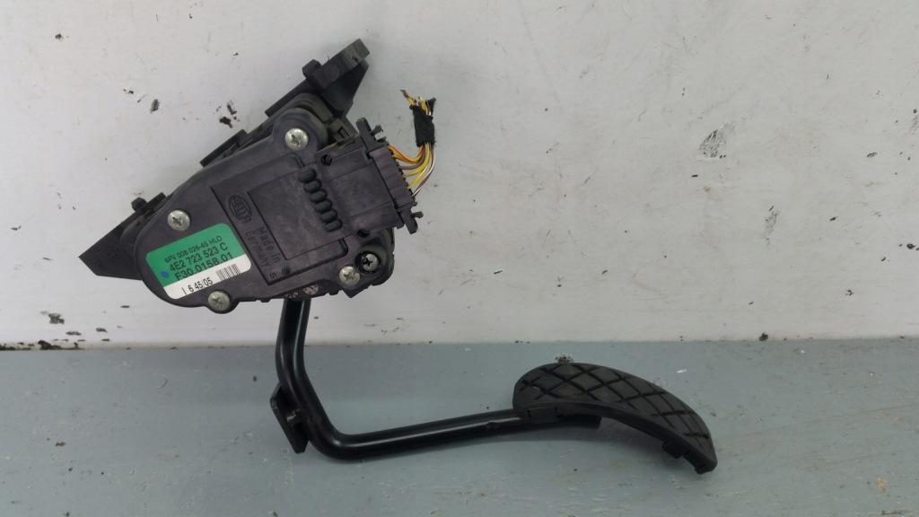 фото №1, Audi a8 d3 педаль газа потенциометр 4e2723523c