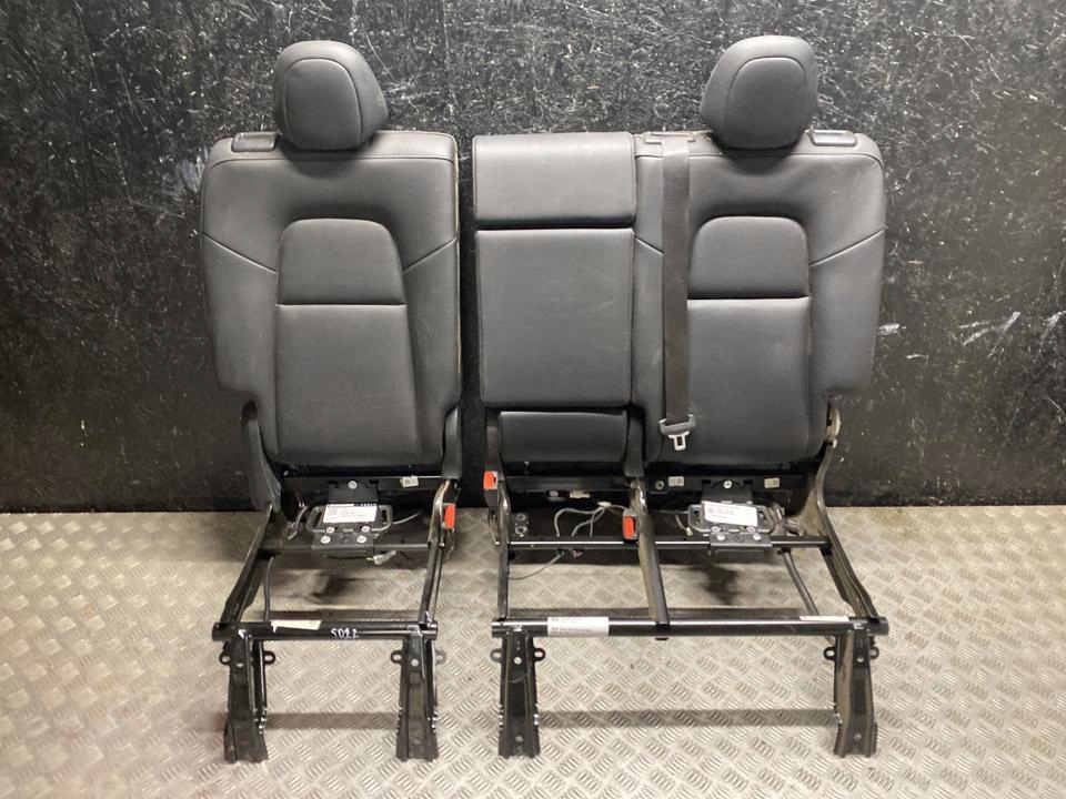 Купити Сидіння задній tesla model y 2021