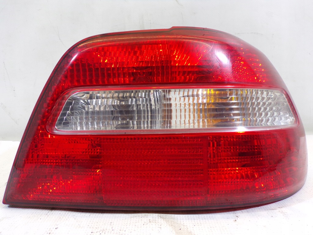 фото №1, Лампа задняя задняя правая volvo v40 sedan