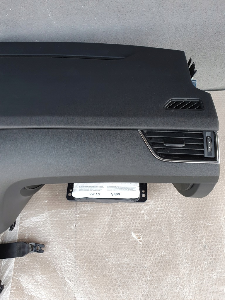 фото №5, Skoda octavia iii 3 приборная панель консоль подушка безопасности ремни