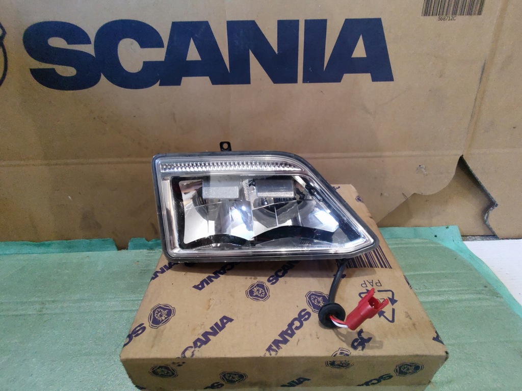 фото №1, Протитуманна фара даховий scania s r 2535367
