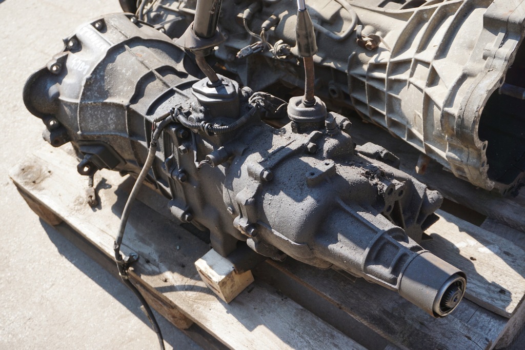 фото №10, Isuzu trooper коробка передач передач з редуктор комплект 2,8 td 4jb1 84-91r