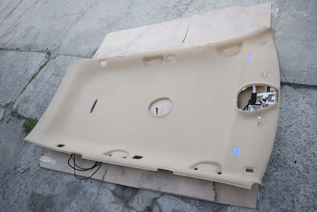 фото №1, Mercedes w211 kombi потолок потолок бежевая