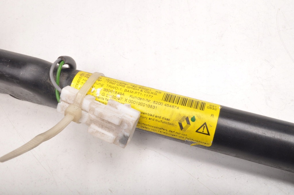 Купить Renault clio 3 ремень безопасности правая  перед 34006759 8200454674