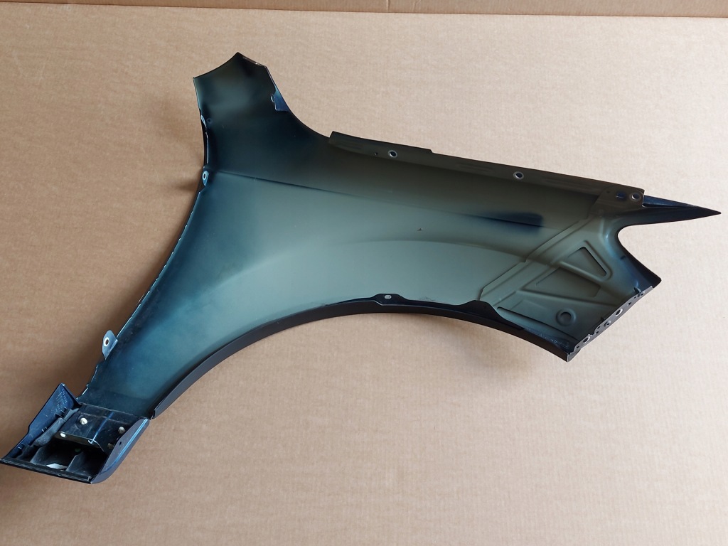 Audi q7 крыло  левое  2010-2015r оригинал w цвет // с Разборки