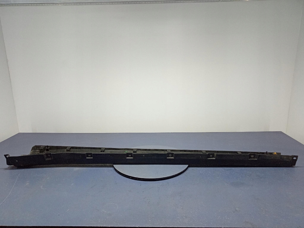 фото №10, Maserati levante молдинг поріг накладка поріг ліва 670040335