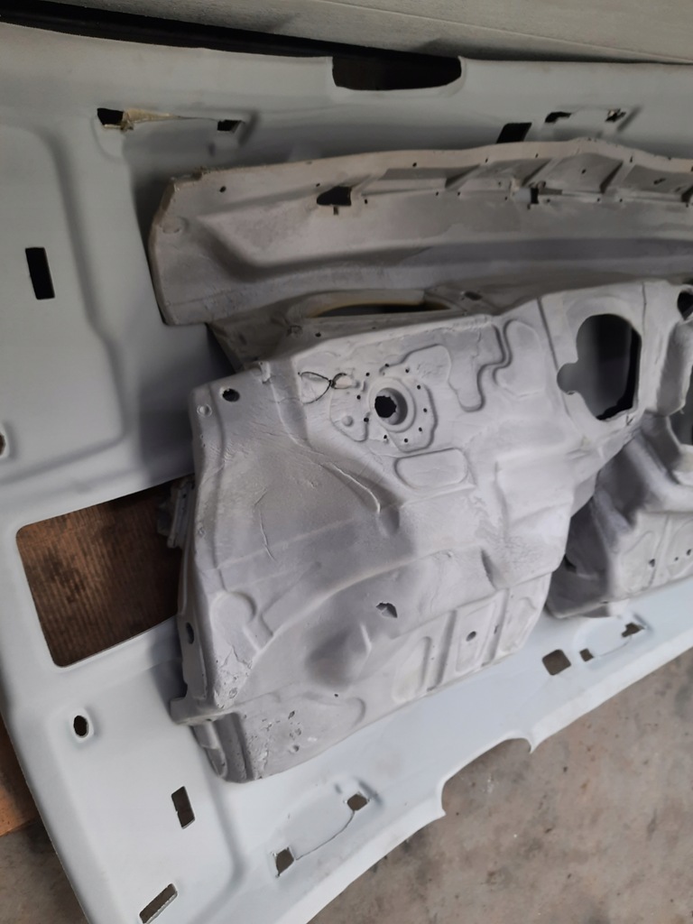 фото №7, Karoq обшивка шумоизоляция стены перегородки