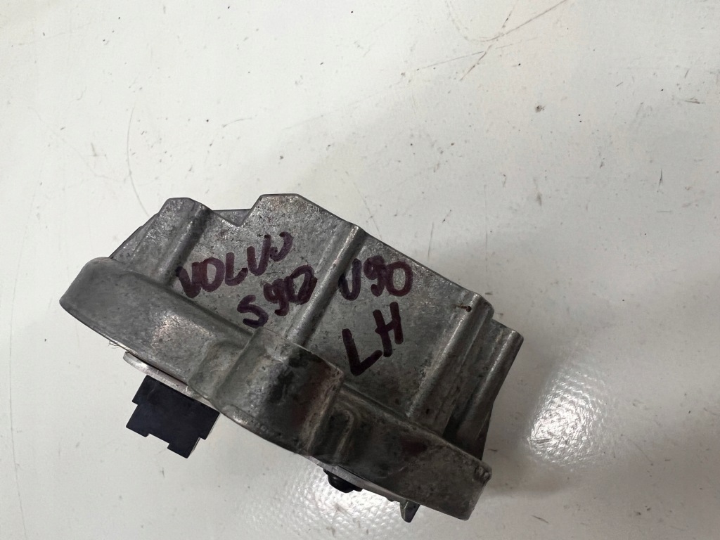 фото №3, Volvo s90 v90 модуль jeż модуль led лівий