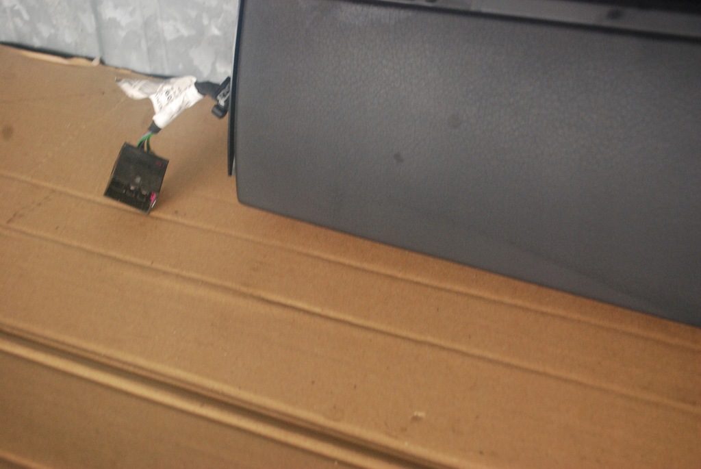 фото №6, Бардачок дверь правый перед audi a8 d3 4e1868978a