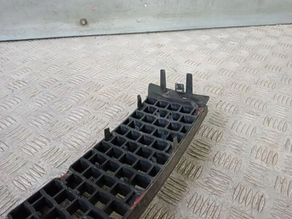 фото №5, M15 lancia ypsilon решітка середня бампер перед