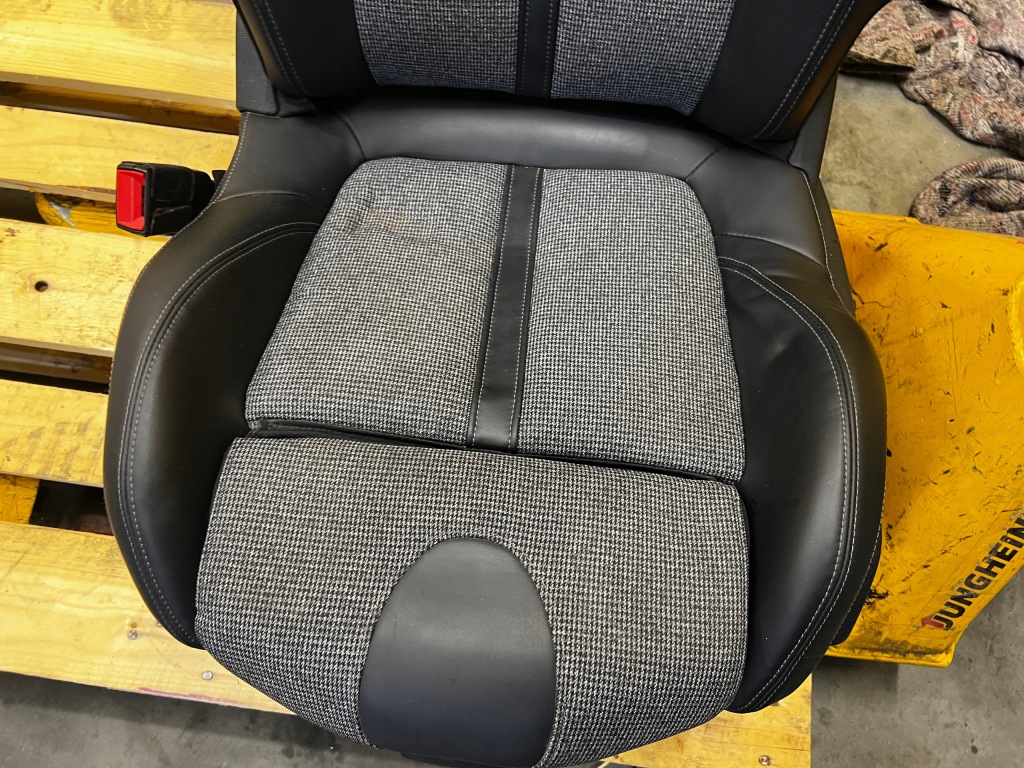 фото №8, Сиденье перед левый водителя подушка безопасности allure память peugeot 5008 ii eu