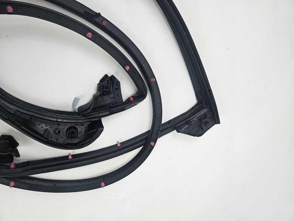 фото №15, Toyota camry ix 9 2017 - прокладка двері задніх задня правий 67871-33120