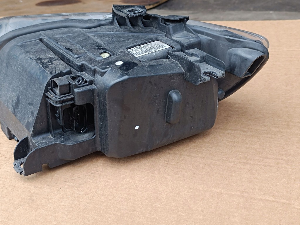 фото №8, Audi q7 4l 2013 права сторона лампа передня