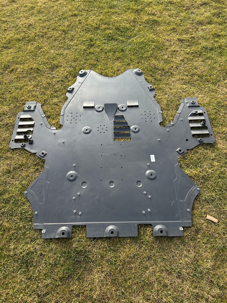 фото №1, ! ferrari 812 f152m superfast плита захист підвіска двигуна !