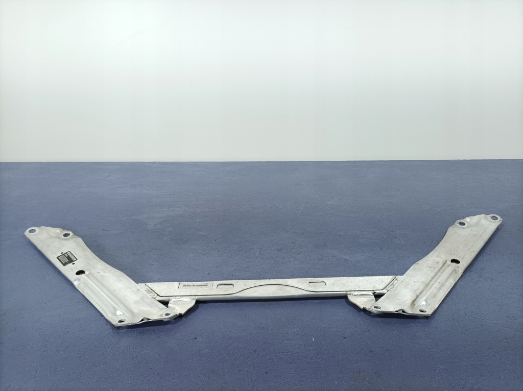 фото №1, Bmw 7 g11 g12 распорка кронштейн подвеска перед 2585578