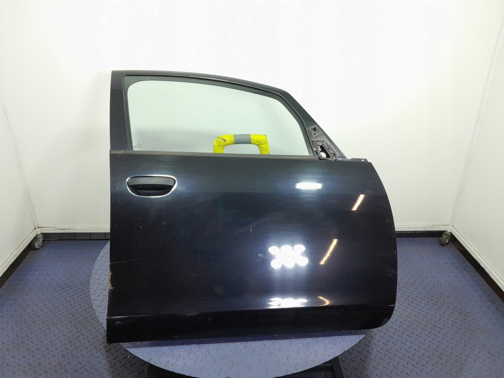 фото №1, Mitsubishi colt mk6 z30 lift 5d дверь перед передние правое 56h